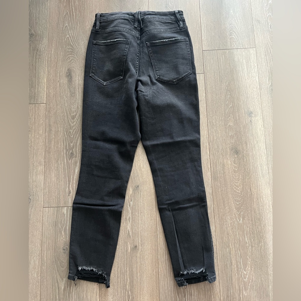 Good American Curve Skinny Jeans - Picture 2 of 3